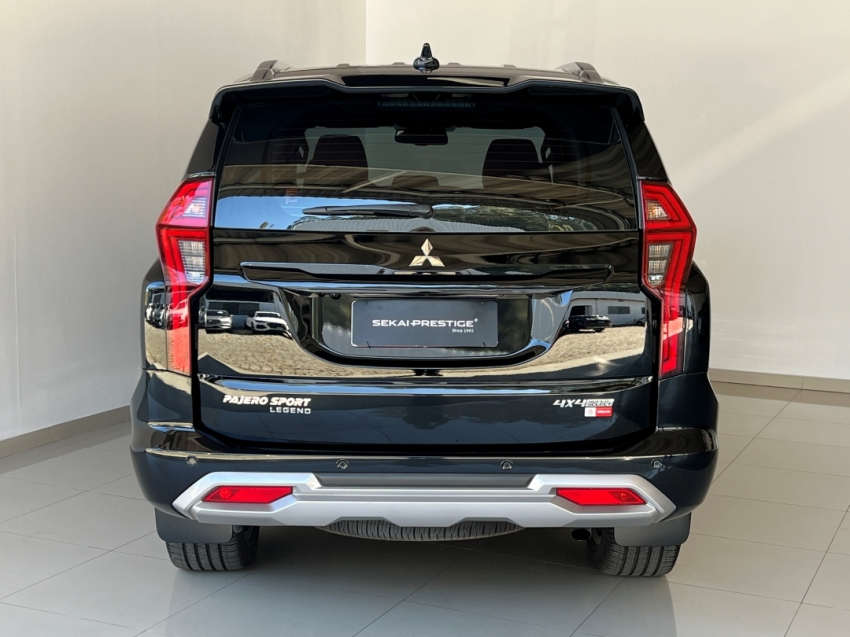 mitsubishi pajero sport legend 20253