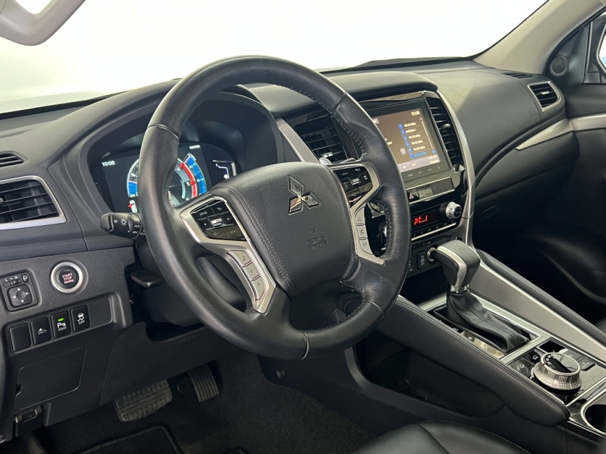 mitsubishi pajero sport hpes 20244