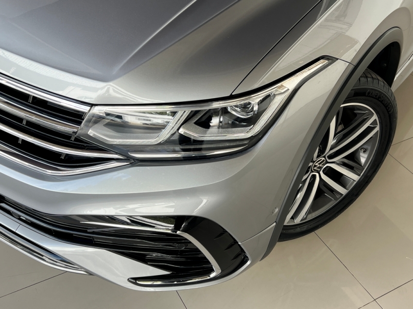 VOLKSWAGEM TIGUAN RLINE 202434