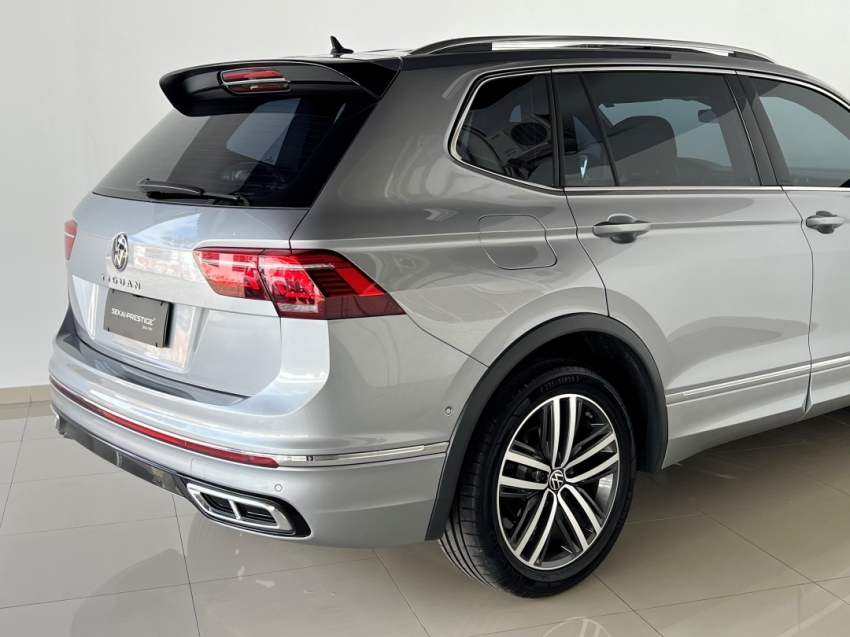 VOLKSWAGEM TIGUAN RLINE 202416