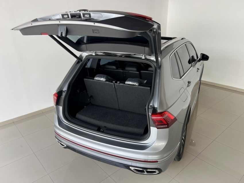 VOLKSWAGEM TIGUAN RLINE 202417