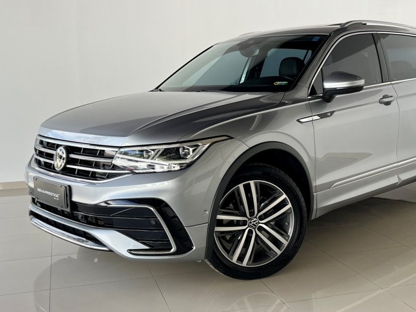 VOLKSWAGEM TIGUAN RLINE 202415