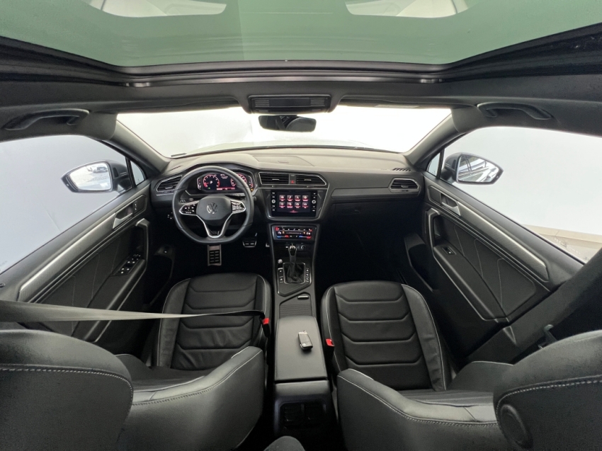 VOLKSWAGEM TIGUAN RLINE 202423