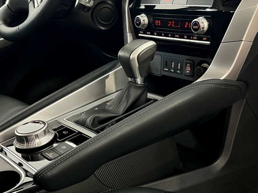 MITSUBISHI PAJERO SPORT HPES 202326