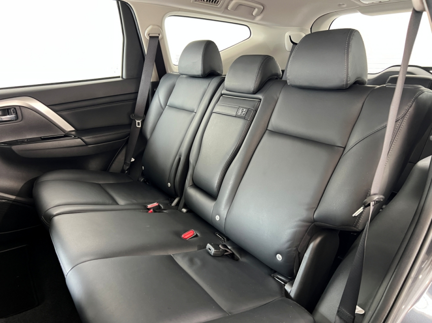 MITSUBISHI PAJERO SPORT HPES 202312