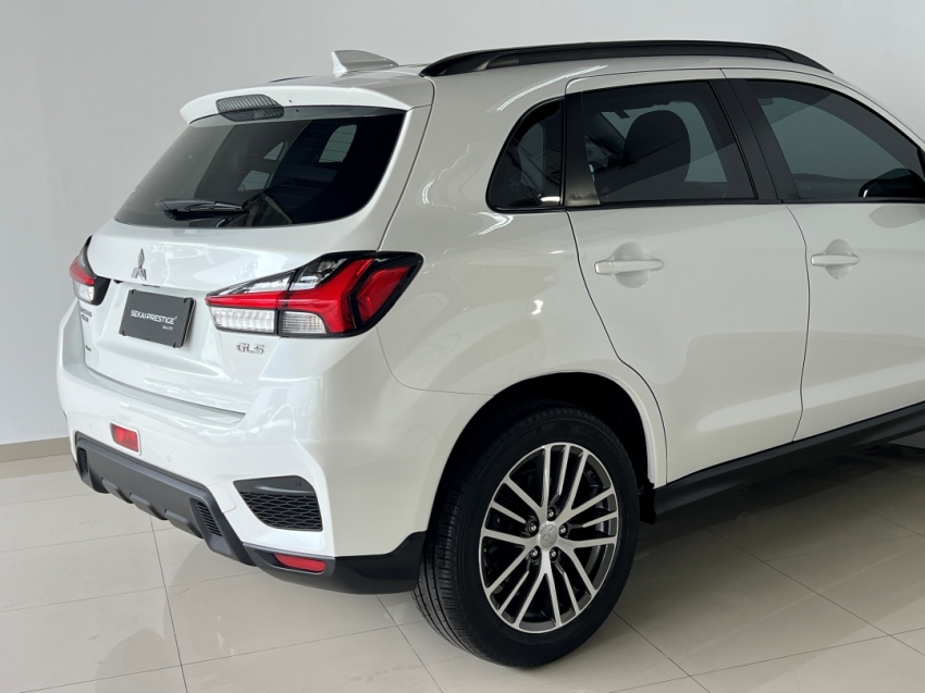 MITSUBISHI OUTLANDER SPORT GLS 202114