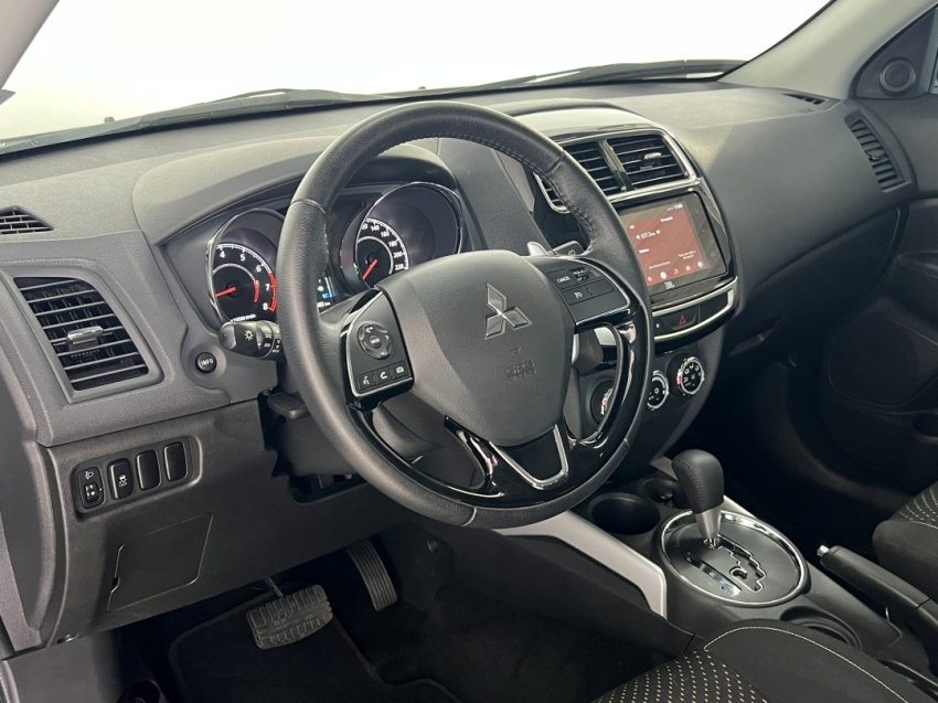 MITSUBISHI OUTLANDER SPORT GLS 20214