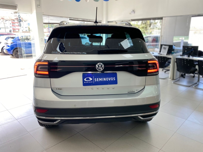 volkswagen t-cross 1.0 200 tsi total flex comfortline automatico 2020