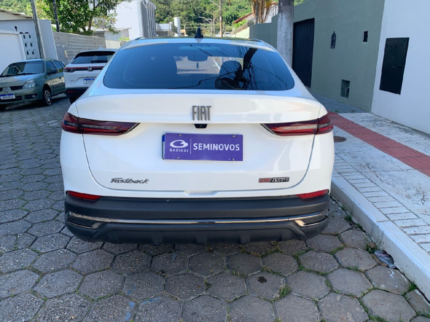 fiat fastback 1.3 turbo 270 flex limited edition at6 2023