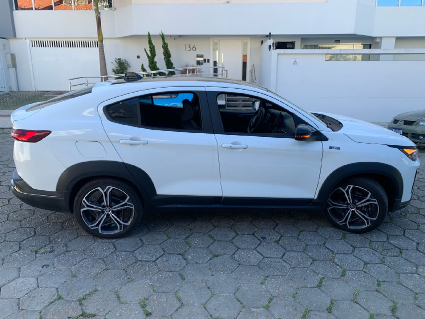 fiat fastback 1.3 turbo 270 flex limited edition at6 2023