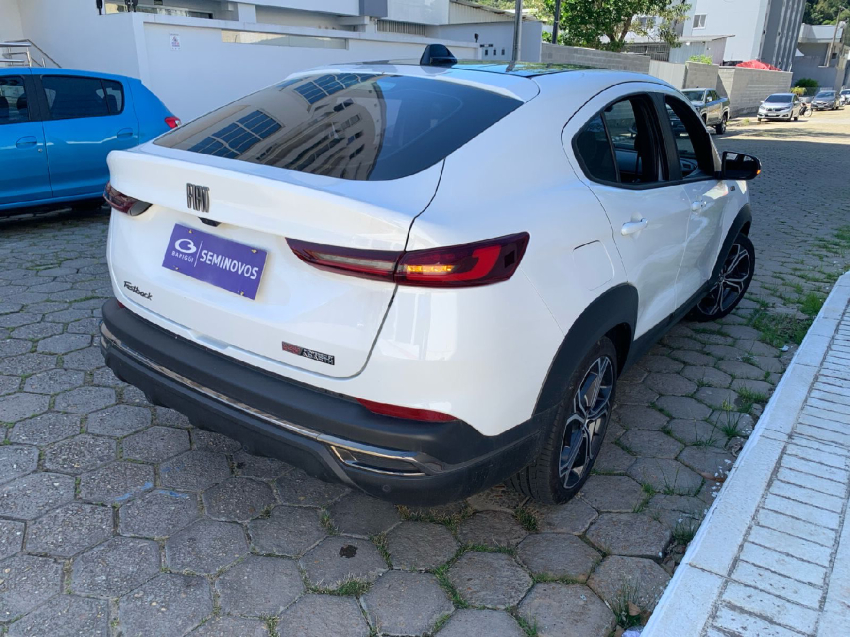fiat fastback 1.3 turbo 270 flex limited edition at6 2023