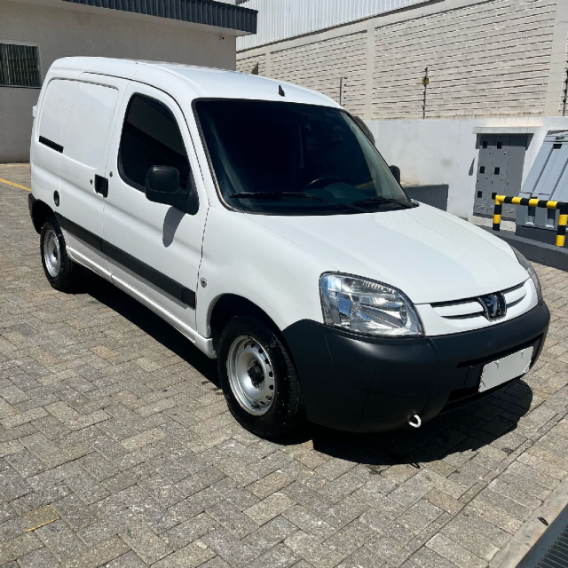 peugeot partner 1.6 furgao 800kg 16v flex 3p manual 2020