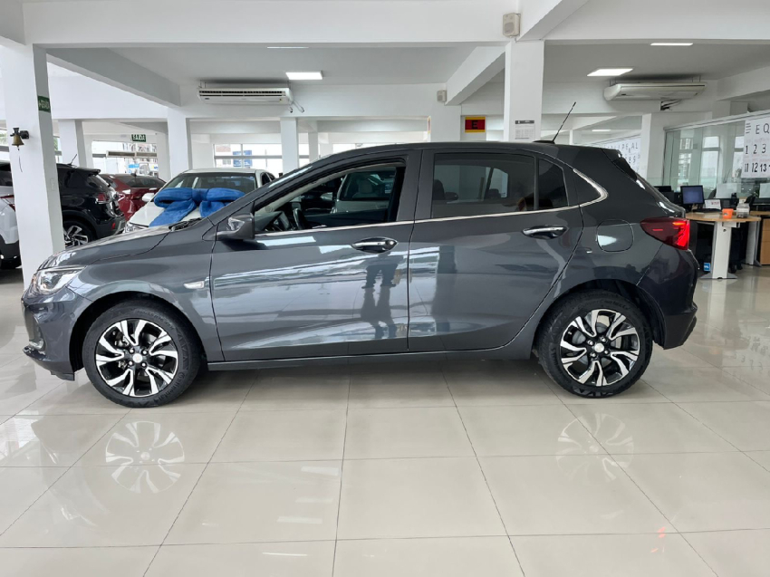 chevrolet onix 1.0 turbo flex premier automatico 4p 2025