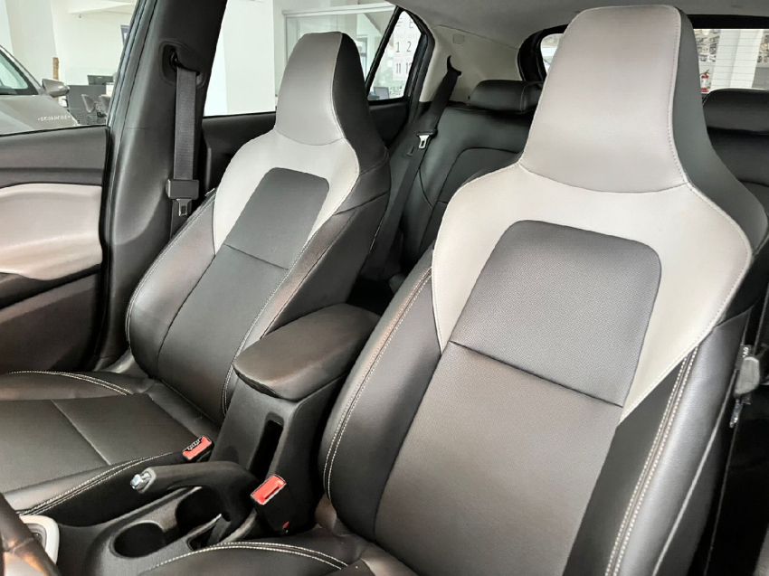 chevrolet onix 1.0 turbo flex premier automatico 4p 2025