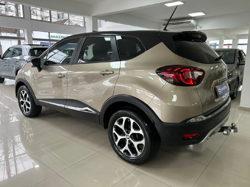 renault captur 1.3 tce flex intense x-tronic 4p automatico 2022