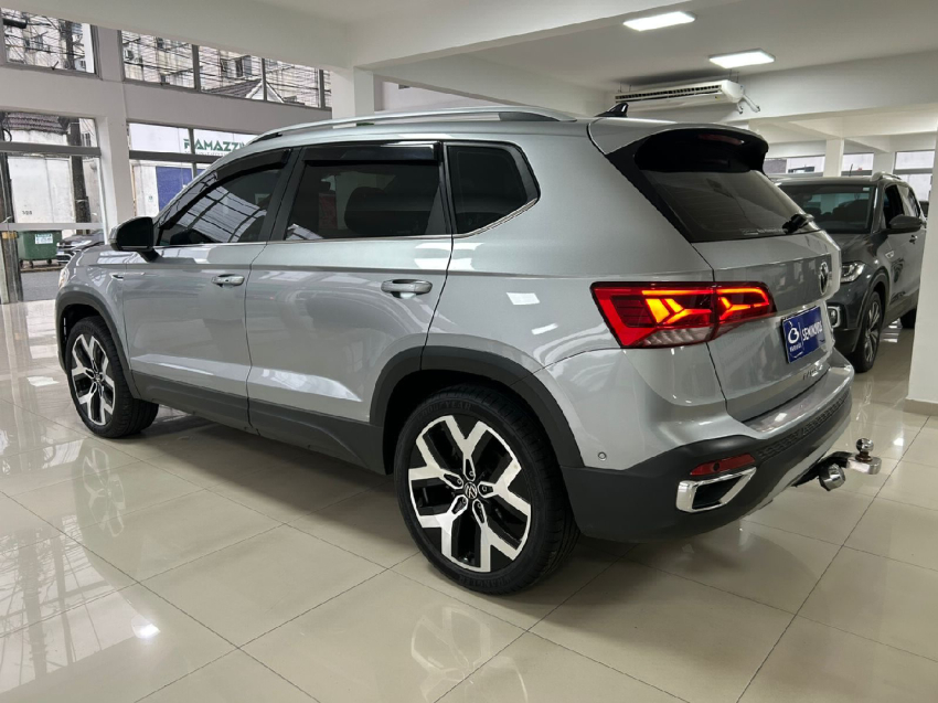volkswagen taos 1.4 250 tsi total flex highline automatico 4p 2024