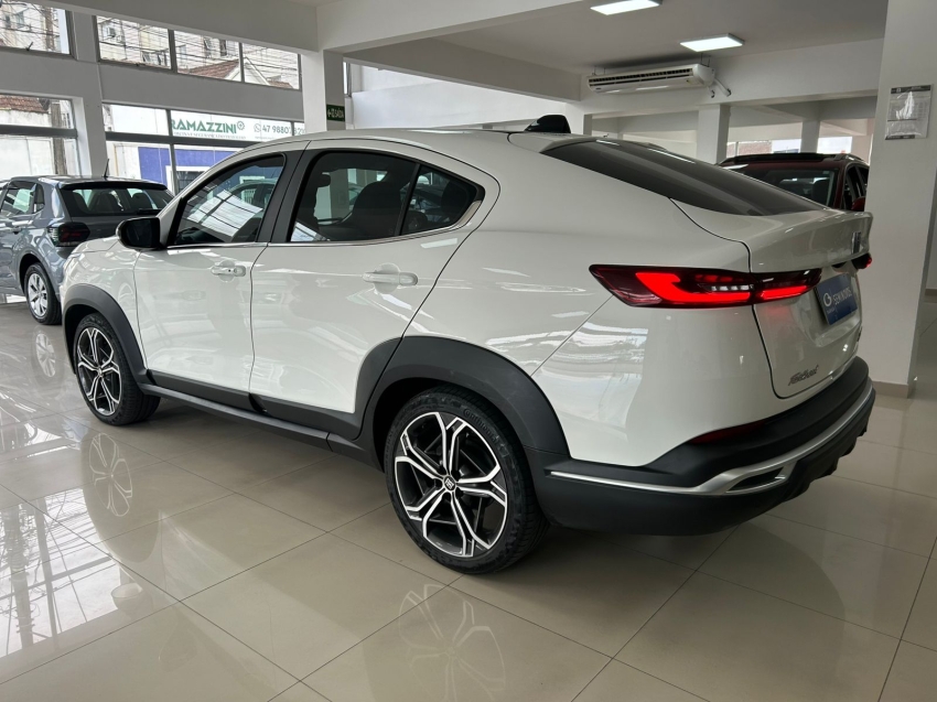 fiat fastback 1.0 turbo 200 flex impetus cvt 4p automatico 2023