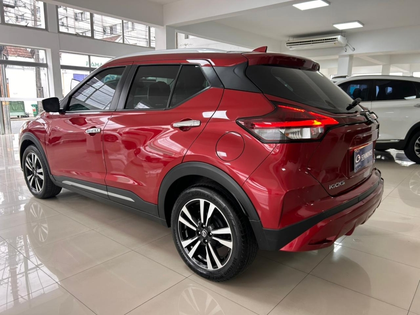 nissan kicks 1.6 16v flexstart exclusive xtronic flex 4p automatico 2022