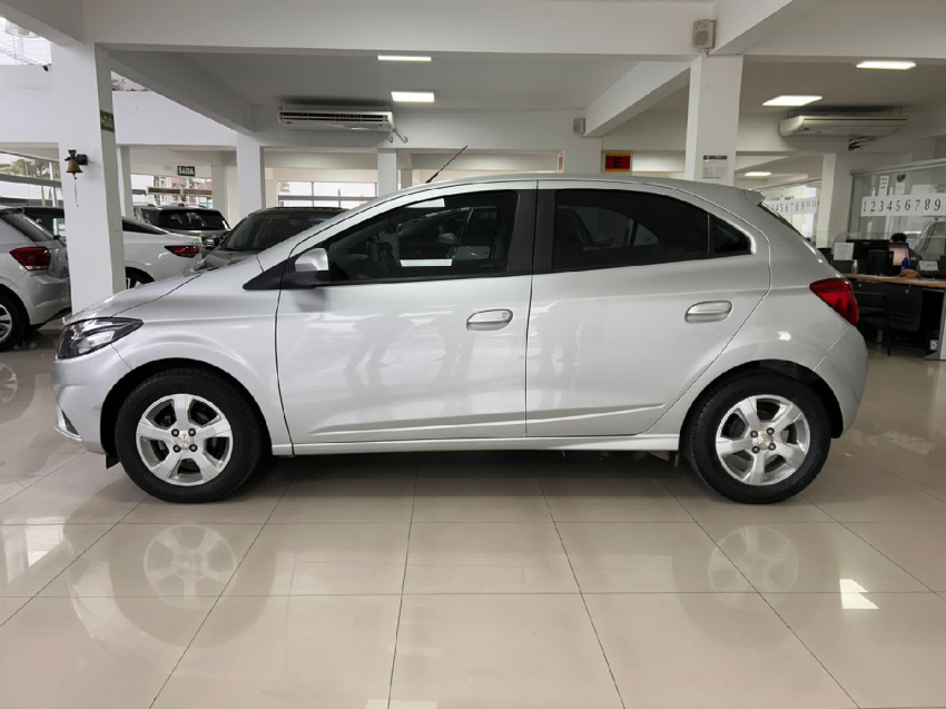 chevrolet onix 1.0 mpfi lt 8v flex 4p manual 2019