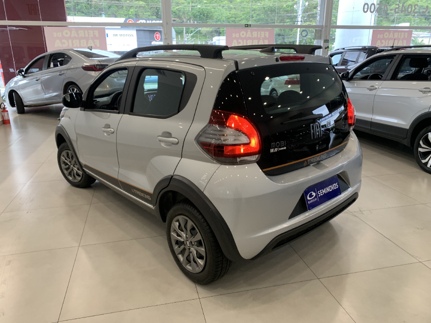 fiat mobi 1.0 evo flex trekking manual 4p 2024