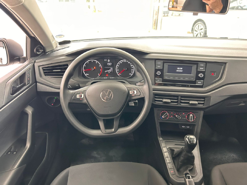volkswagen polo 1.0 mpi track manual flex 4p 2025