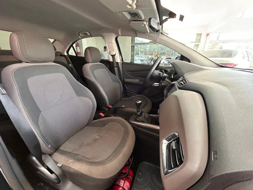 chevrolet prisma 1.4 mpfi lt 8v flex 4p manual automatico 2016