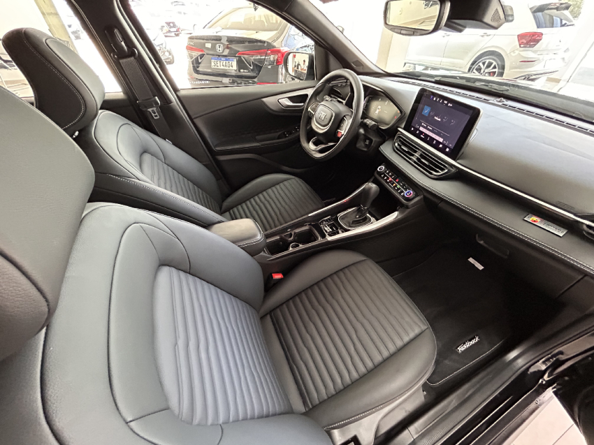 fiat fastback 1.3 turbo 270 flex limited edition at6 1.0 4p automatico 2024