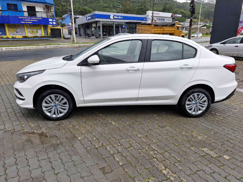 fiat cronos 1.3 firefly flex drive cvt 4p automatico 2025