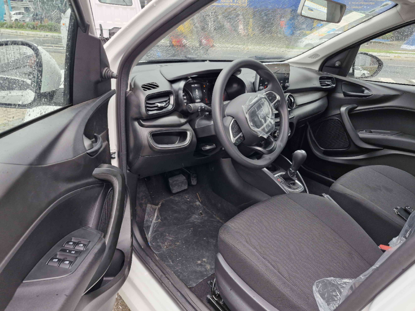 fiat cronos 1.3 firefly flex drive cvt 4p automatico 2025