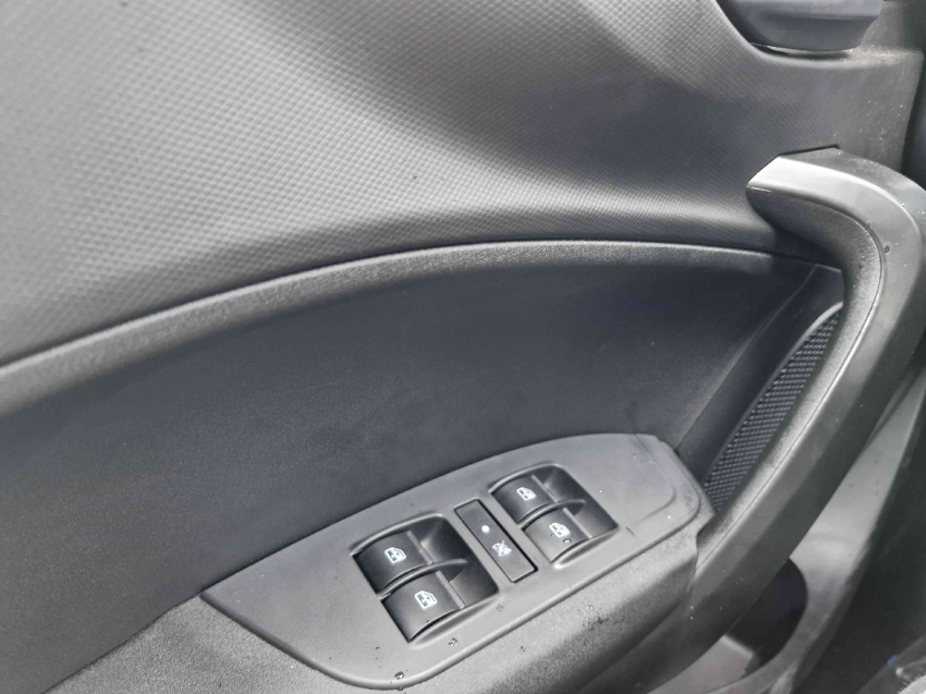 fiat cronos 1.3 firefly flex drive cvt 4p automatico 2025