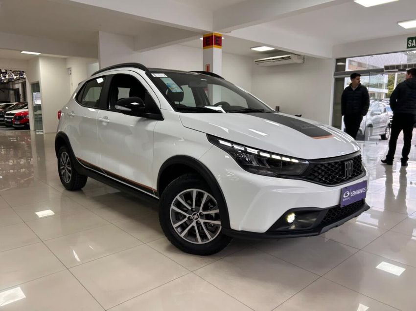 fiat argo 1.3 firefly flex trekking cvt 4p automatico 2026