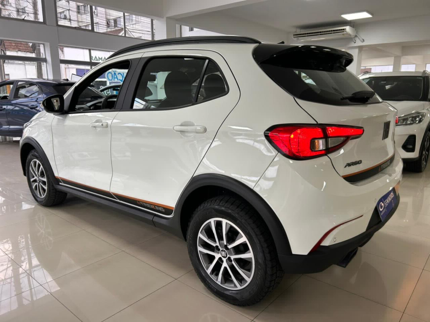 fiat argo 1.3 firefly flex trekking cvt 4p automatico 2026