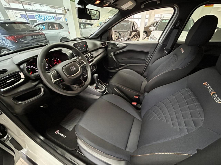 fiat argo 1.3 firefly flex trekking cvt 4p automatico 2026