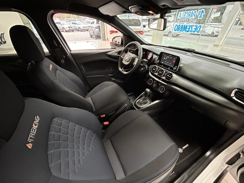fiat argo 1.3 firefly flex trekking cvt 4p automatico 2026