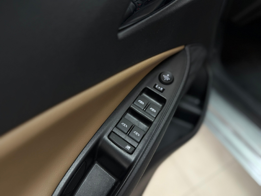 chevrolet onix 1.0 turbo flex premier automatico 4p 2024