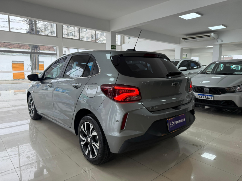 chevrolet onix 1.0 turbo flex premier automatico 4p 2024