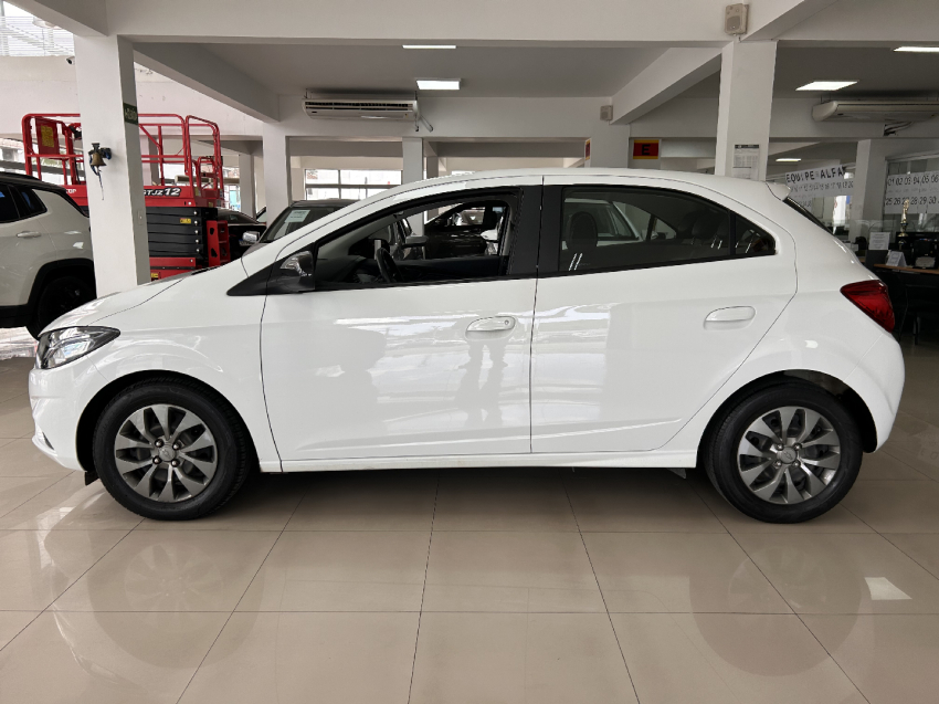 chevrolet onix 1.0 mpfi joy 8v flex 4p manual 2020