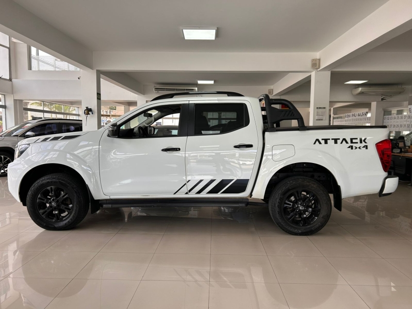nissan frontier 2.3 16v turbo diesel attack cd 4x4 automatico 2.0 4p 2024