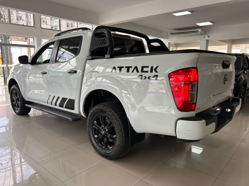 nissan frontier 2.3 16v turbo diesel attack cd 4x4 automatico 2.0 4p 2024