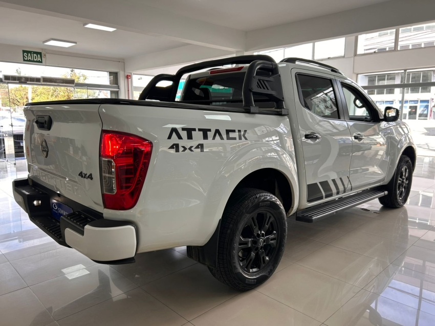 nissan frontier 2.3 16v turbo diesel attack cd 4x4 automatico 2.0 4p 2024