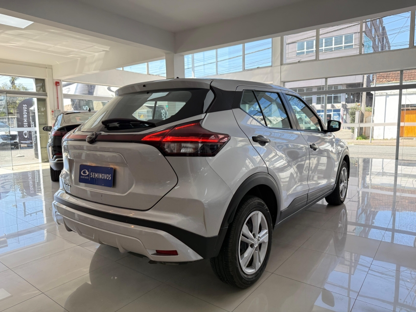 nissan kicks 1.6 16v flexstart active xtronic flex 4p automatico 2024