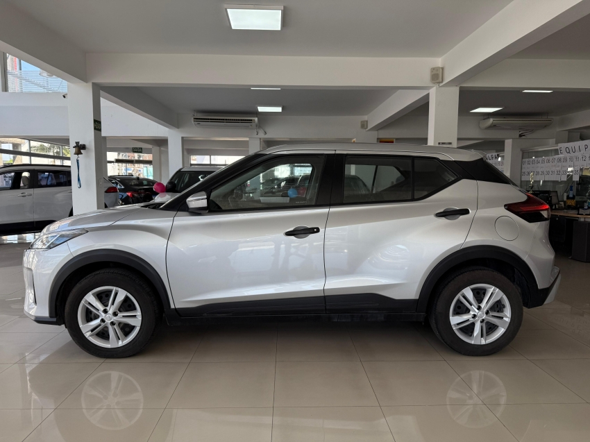 nissan kicks 1.6 16v flexstart active xtronic flex 4p automatico 2024