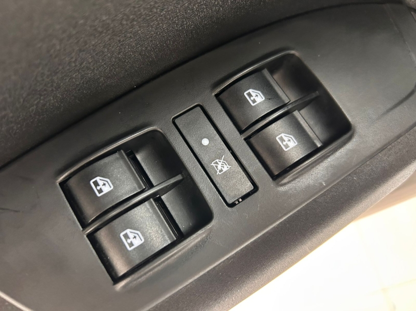 fiat cronos 1.3 flex drive s-design automatico 4p 2025