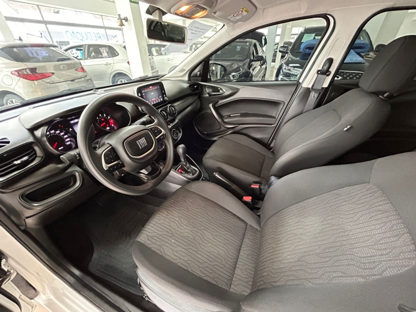 fiat cronos 1.3 flex drive s-design automatico 4p 2025