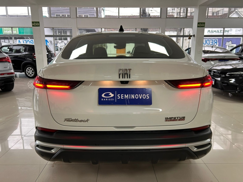 fiat fastback 1.0 turbo 200 flex impetus cvt 4p automatico 2023