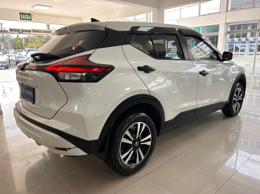 nissan kicks 1.6 16v flexstart active xtronic flex 4p automatico 2024
