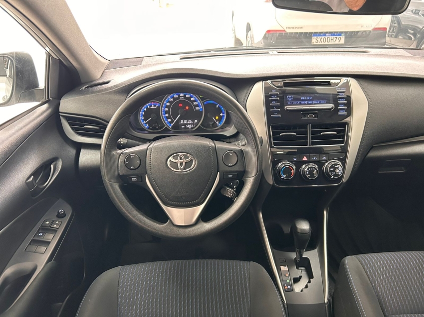 toyota yaris 1.5 16v flex sedan xl live multidrive 4p automatico 2021