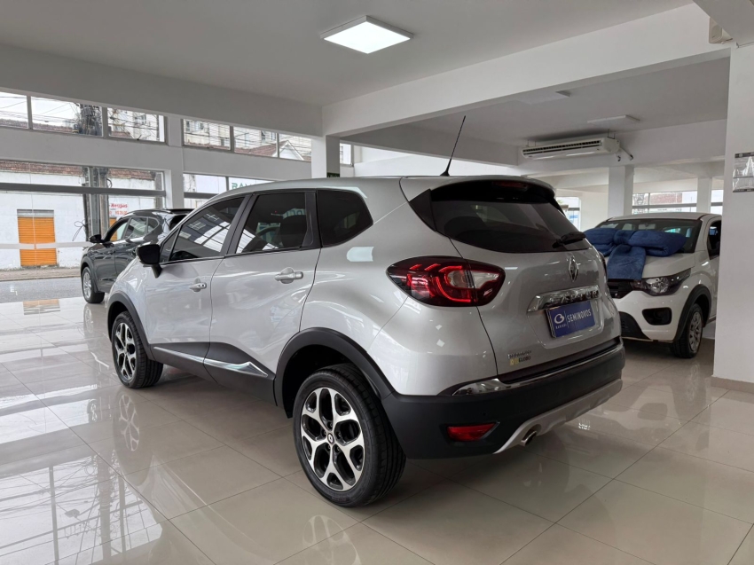 renault captur 1.6 16v sce flex intense x-tronic 4p automatico 20216
