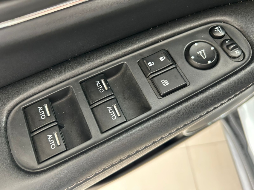 honda hr-v 1.8 16v flex touring 4p automatico 201815