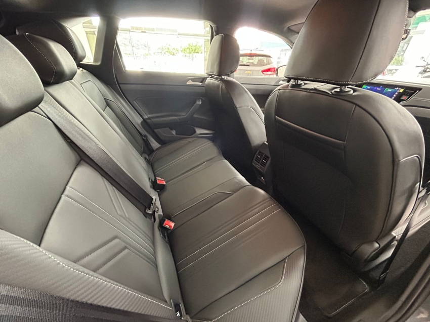 volkswagen nivus 1.0 200 tsi total flex highline automatico 4p 20268